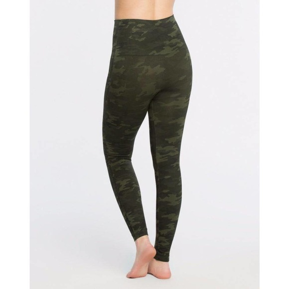 SPANX Look At Me Now Seamless Leggings Green Camo Size Medium High Rise Slimming - Picture 16 of 16